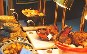 LA VELA Saigon Hotel